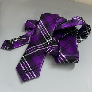 Silk purple/black plaid skinny tie